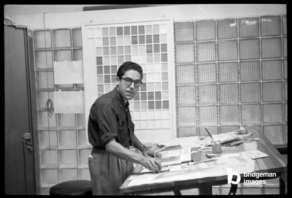 Carlos Cruz-Diez at the graphic studio of the magazine Momento, Caracas, Venezuela, 1957