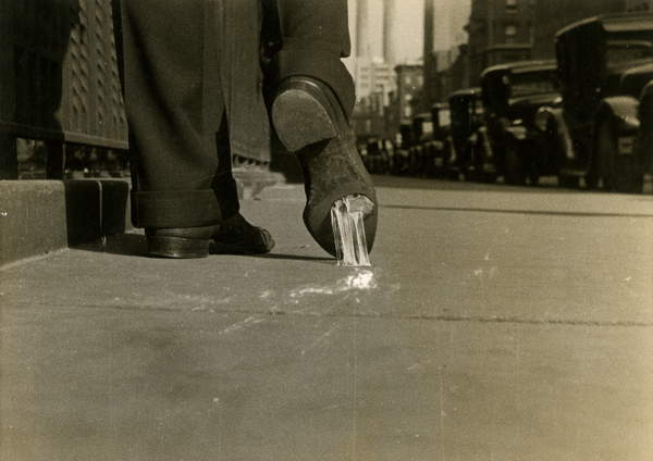 Gum on a Shoe, Park Ave. N.Y.C, New York, USA, c.1920-38 (gelatin silver photo), Irving Browning, (1895-1961) / Collection of the New-York Historical Society, USA / © New York Historical Society / Bridgeman Images