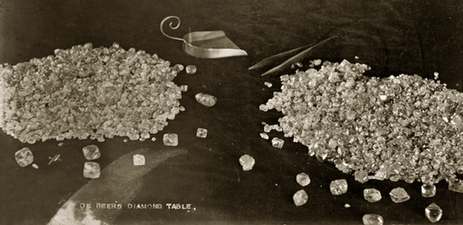 De Beers diamonds / Private Collection / Images of Empire/UIG / The Bridgeman Art Library 