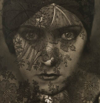 Gloria Swanson, New York, 1924 by Edward Steichen (1879-1973) / The Israel Museum, Jerusalem, Israel / The Noel and Harriette Levine Collection