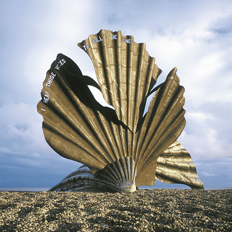 Scallop, 2003 (stainless steel), Maggi Hambling (b.1945) / Aldeburgh beach, Suffolk, UK